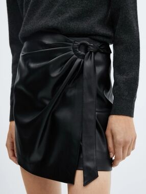 NWT Mango MNG Faux Leather Effect Buckled Mini Crossover Wrap Skirt Black  MD